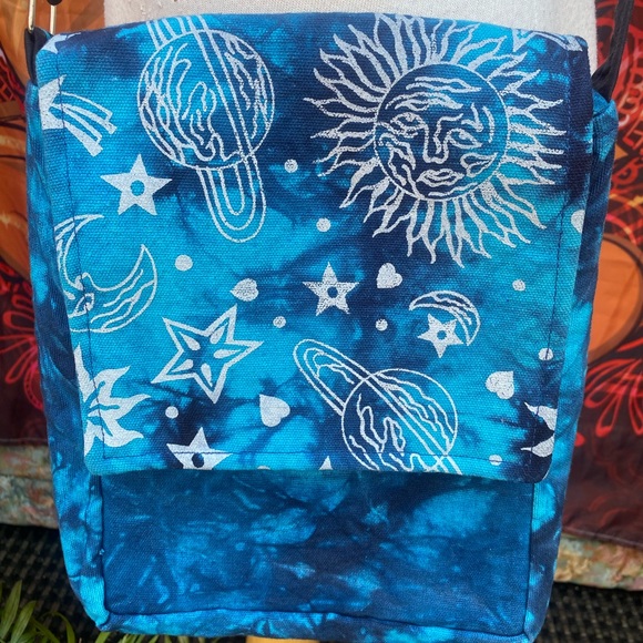 🤗276-UR Out Of This 🌎 Magical TriPpie Galaxy Tie Dye Bag - Picture 2 of 5